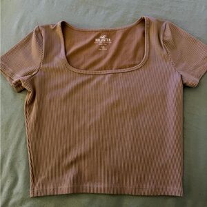 Hollister Women's Beige Ribbed Crop Top
